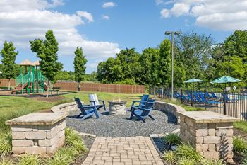 Outdoor firepit
